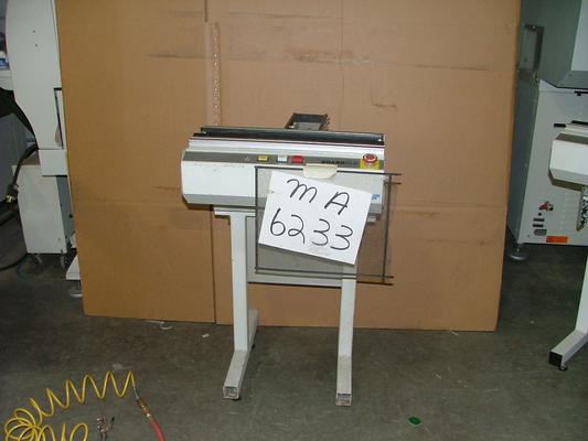 Universal Instruments 5362 22 inch conveyor