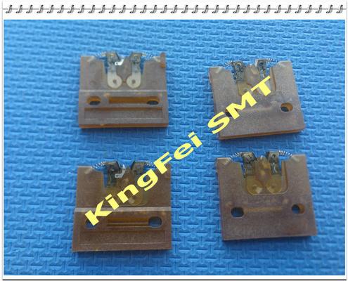 Universal Instruments 42804703X 42804704X AI Spare Parts Universal Carrier Clips Yellow Color