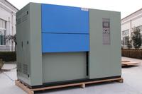 Thermal shock test chamber with sliding door