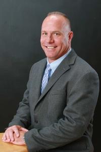 Bill Hacket, P. D. Circuits’ new Eastern Regional Sales Manager.